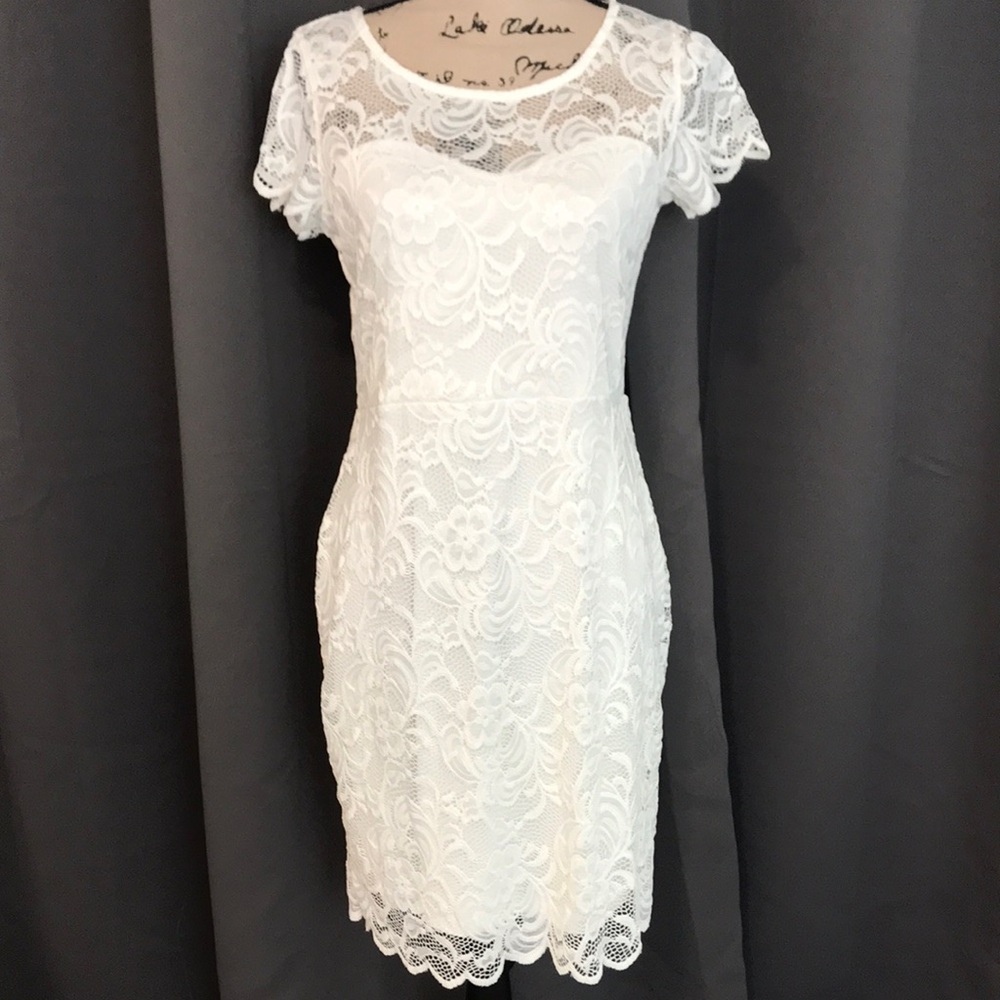 Elegant White Lace Midi Dress